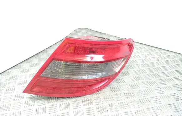 Mercedes-Benz C W204 Rear/tail lights 2048203064