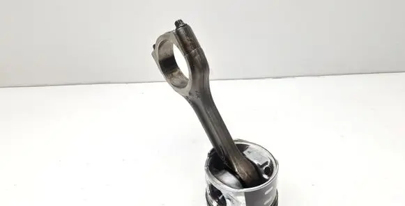 Volvo V60 Piston with connecting rod 75L101