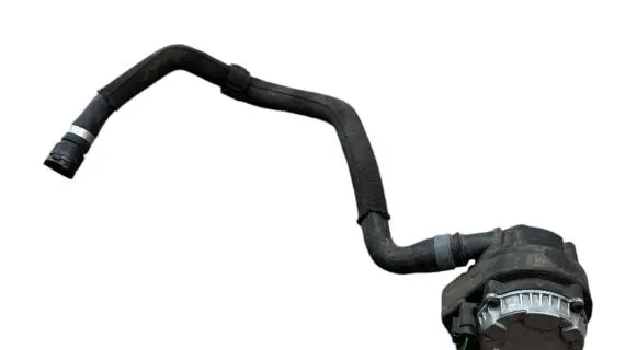 Volkswagen PASSAT B8 Electric auxiliary coolant/water pump 04L965567B 0392024011 20160302