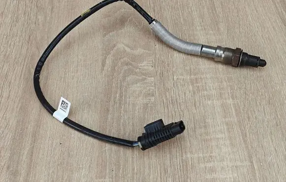 BMW 5 G30 G31 G38 Lambda probe sensor 8689862