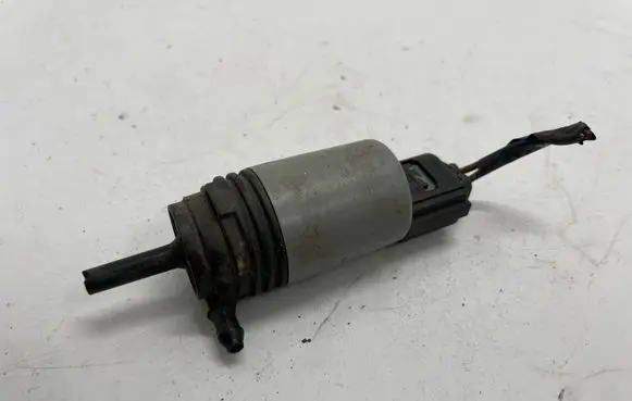 BMW 3 G20 G21 Windscreen/windshield washer pump 6934159