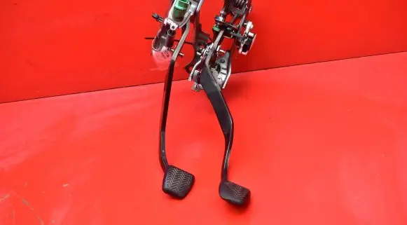 Toyota Avensis Verso Accelerator throttle pedal