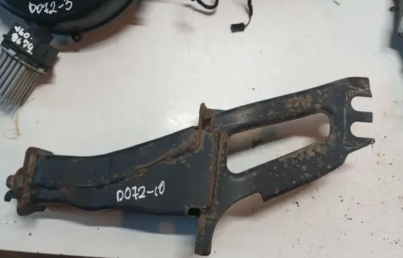 Volvo XC60 Front bumper shock/impact absorber 