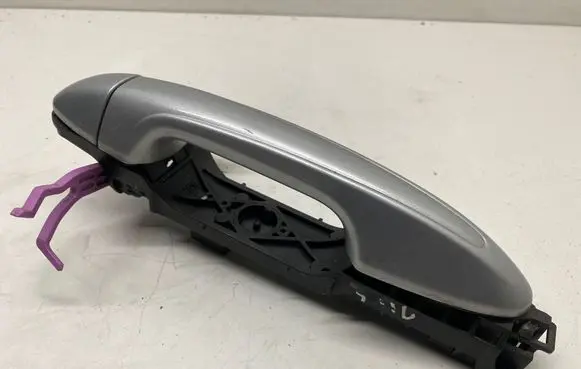 Toyota RAV 4 (XA40) Rear door exterior handle