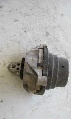 BMW X3 F25 Engine mount bracket 6855722