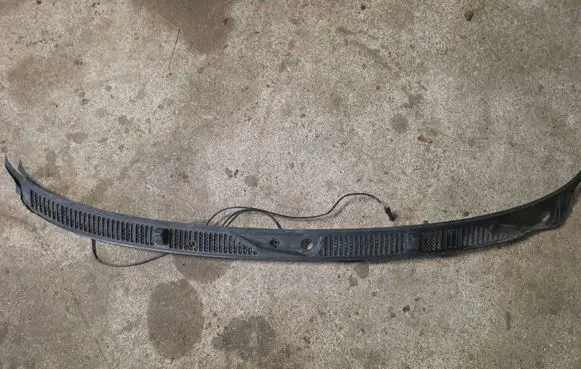Audi A8 S8 D2 4D Wiper trim 4D1805097B