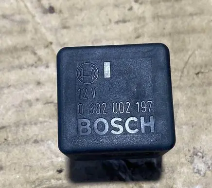 Mercedes-Benz C AMG W202 Other relay 0015426519