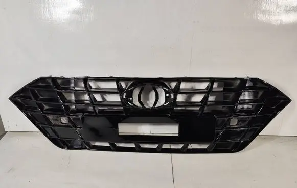 Hyundai i20 (BC3 BI3) Front bumper upper radiator grill 86351Q0100EB 8C35D5