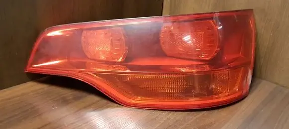 Audi Q7 4L Rear/tail lights 4L0945094