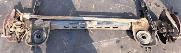 Renault Trafic II (X83) Rear axle beam 