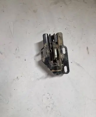 Loading door lock