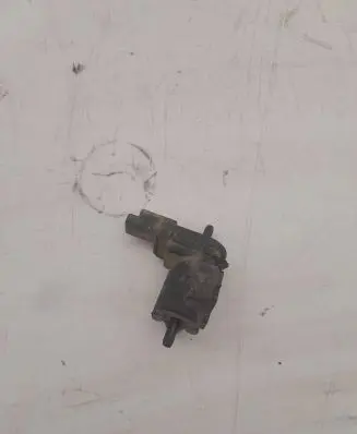 Citroen Berlingo Vacuum valve 9688124580