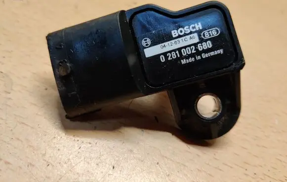 Honda CR-V Air pressure sensor 0281002680