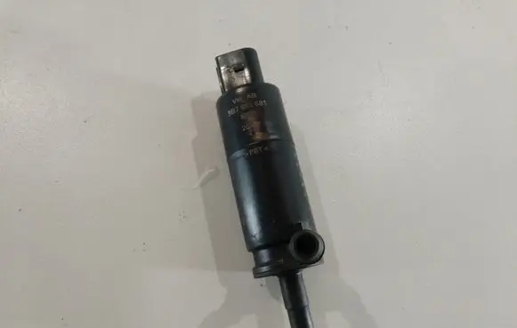 Volkswagen Golf VI Headlight washer pump 3B7955681