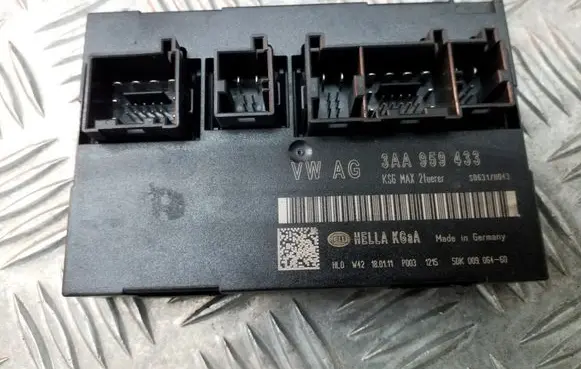 Volkswagen PASSAT B7 Comfort/convenience module 3AA959433
