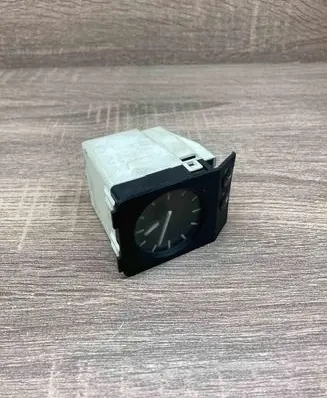 BMW 3 E36 Clock 1387414