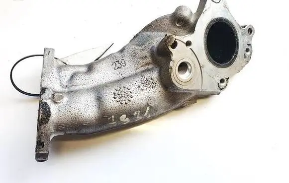 Mercedes-Benz E W212 EGR valve A6511402108 a0091535228