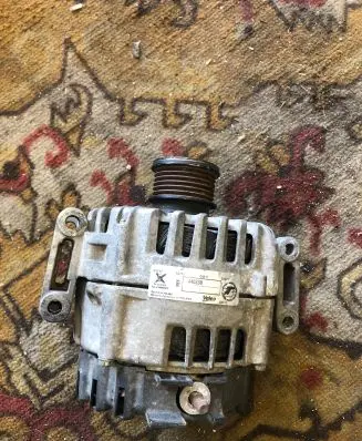 Mercedes-Benz E W212 Generator/alternator 440238