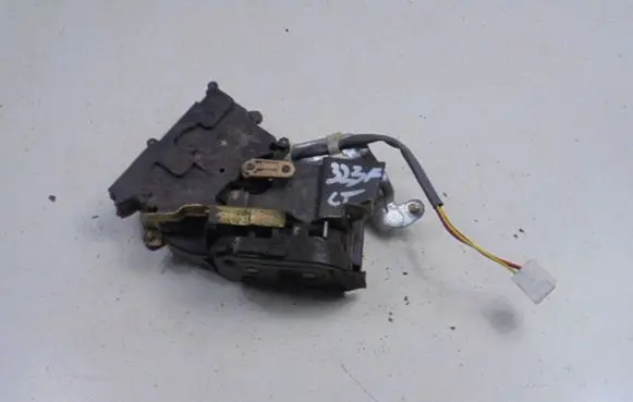 Mazda 323 Rear door lock