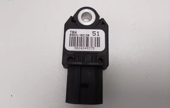 Toyota Auris E180 Airbag deployment crash/impact sensor 8983102130