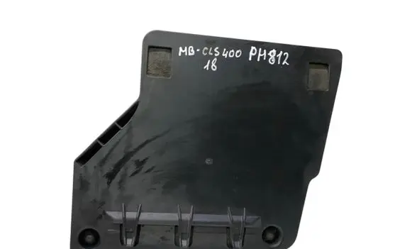 Mercedes-Benz CLS C257 Engine cover (trim) A6560109100