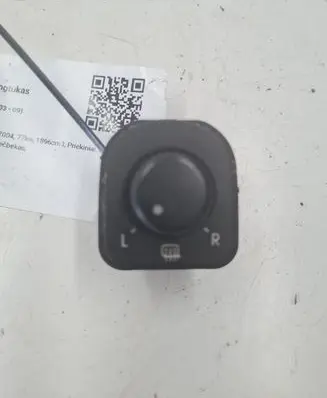 Volkswagen Golf V Wing mirror switch 1K0959565A