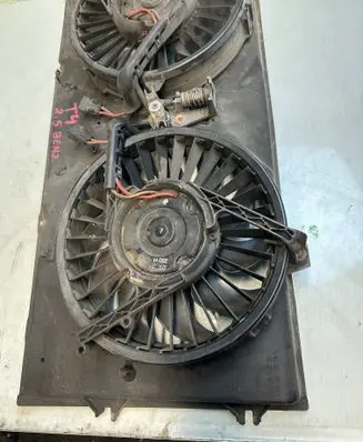 Volkswagen Transporter - Caravelle T4 Radiator cooling fan shroud 701121207B PA66GF30 701121205