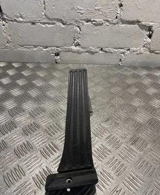 BMW X6 F16 Accelerator throttle pedal 17548901