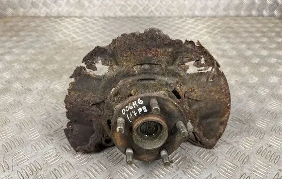 Subaru Outback Front wheel hub