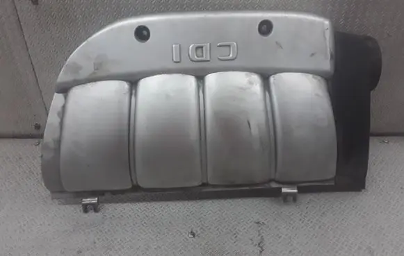Mercedes-Benz C W203 Engine cover (trim) A6110101167