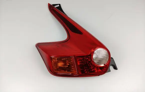 Nissan Juke I F15 Rear/tail lights 