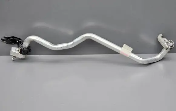 Ford Fiesta Air conditioning (A/C) pipe/hose