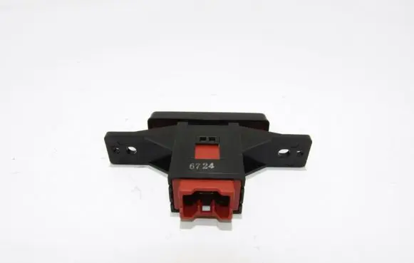 Suzuki Grand Vitara II Hazard light switch