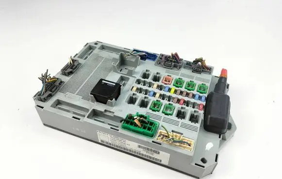 Jaguar XF X250 Fuse module A50015602