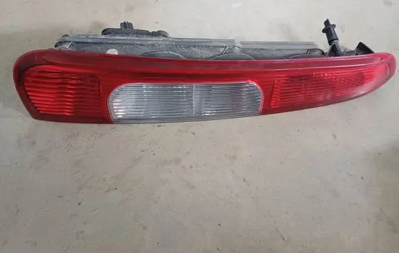 Ford C-MAX II Rear/tail lights 02R00F