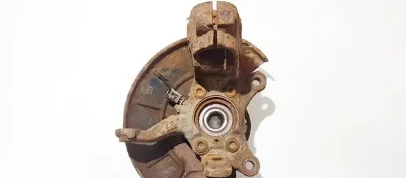Volkswagen Golf V Front wheel hub