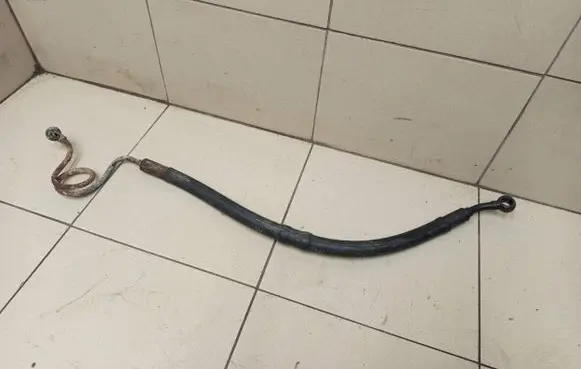Audi A6 S6 C4 4A Power steering hose/pipe/line
