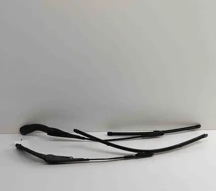 BMW M4 F82 F83 Windshield/front glass wiper blade 7260485 7297557