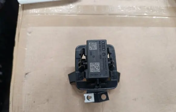 Audi A6 S6 C7 4G Keyless (KESSY) go control unit/module 4G0857289