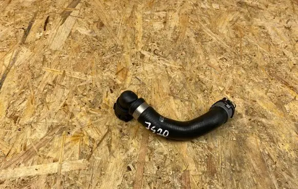 Mercedes-Benz CLA C118 X118 Engine coolant pipe/hose A2475010800