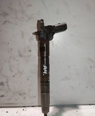Audi A4 S4 B8 8K Fuel injector 0445116030