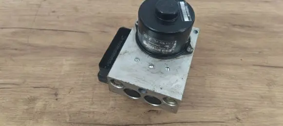 Volkswagen Touareg I ABS Pump 7L0614111C