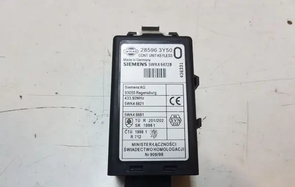 Nissan X-Trail T30 Door central lock control unit/module 285963Y50