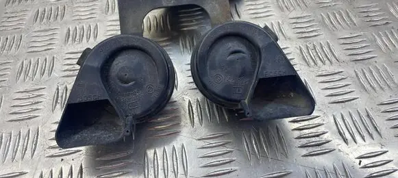 Audi A6 S6 C6 4F Horn signal 4F0951221