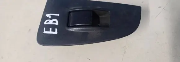 Toyota Avensis T250 Electric window control switch 7423205160