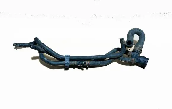 Coolant pipe/hose