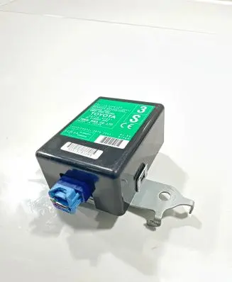 Toyota Prius (XW30) Door control unit/module 8974047031 61B663000