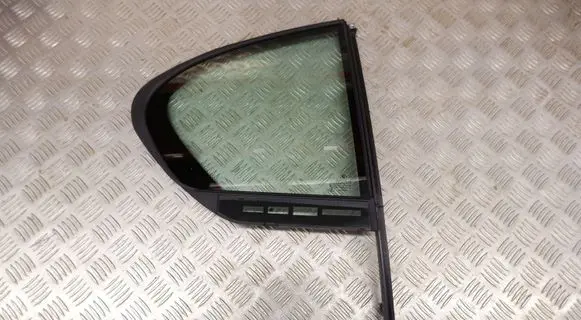 BMW 7 G11 G12 Rear vent window glass 7355538 7373890 7373894
