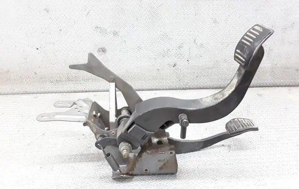 Jaguar X-Type Pedal assembly 