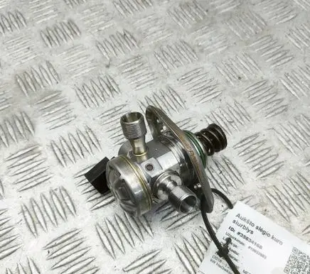 Mercedes-Benz A W177 Mechanical fuel pump A2820700001 166303162R